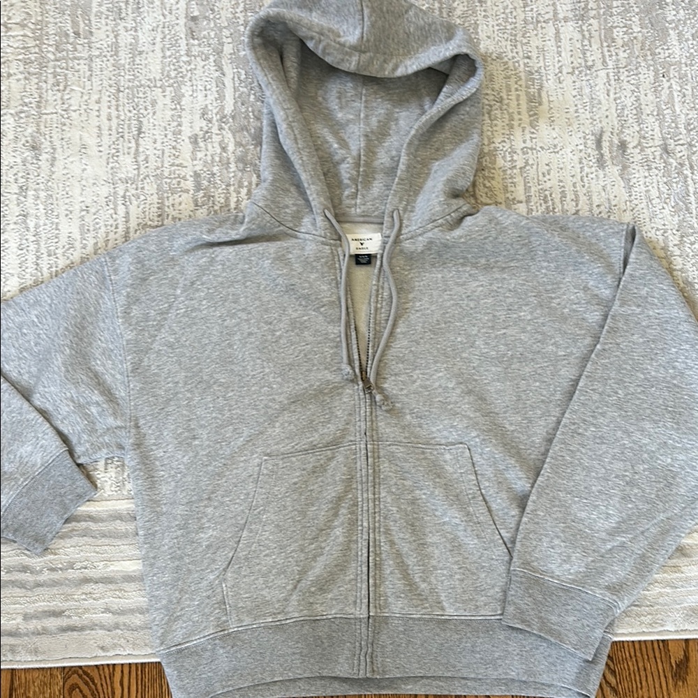 NWOT American Eagle Outfitters Light Gray Hoodie